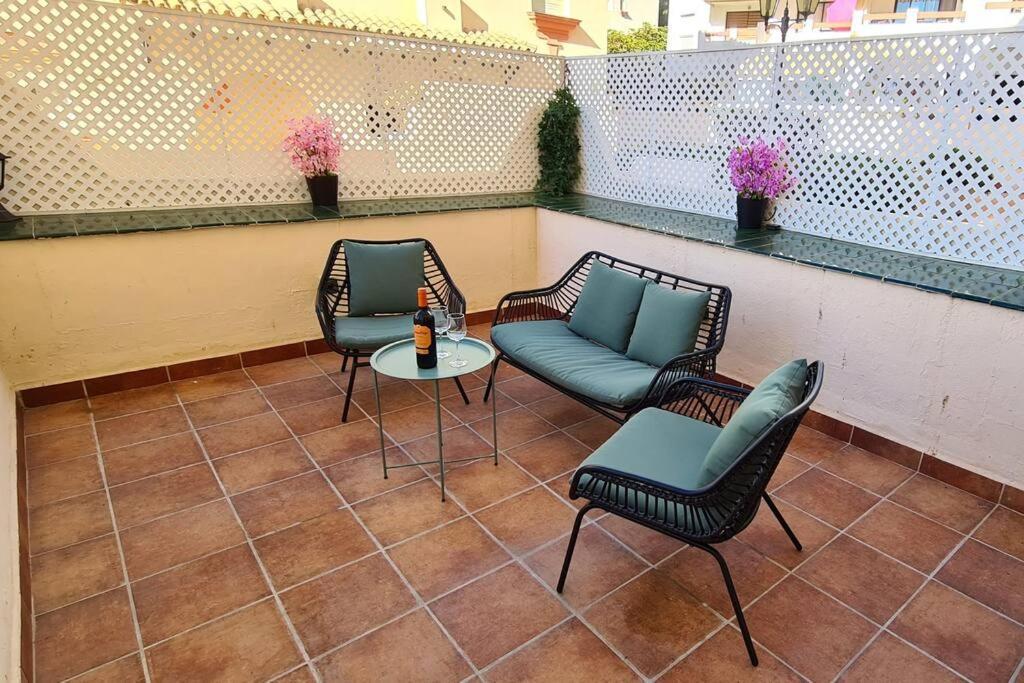Estepona Port Beachside Apartment - Marina Bay Екстер'єр фото