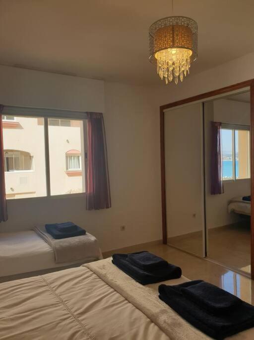 Estepona Port Beachside Apartment - Marina Bay Екстер'єр фото